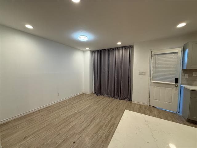 Building Photo - 7522 Holly Hill Dr