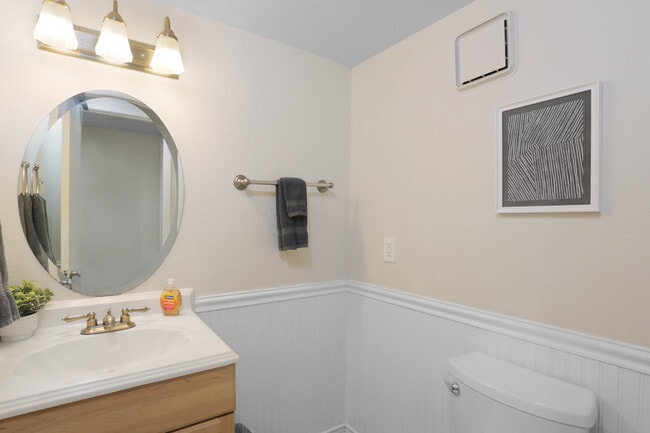 Building Photo - 3054 Rue D’Orleans