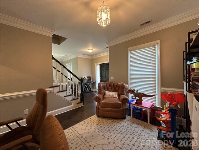 Building Photo - 819 Stargard Ct