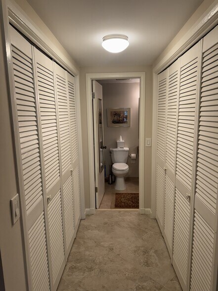 Lots of Closet Space - 14 Turtle Creek Dr