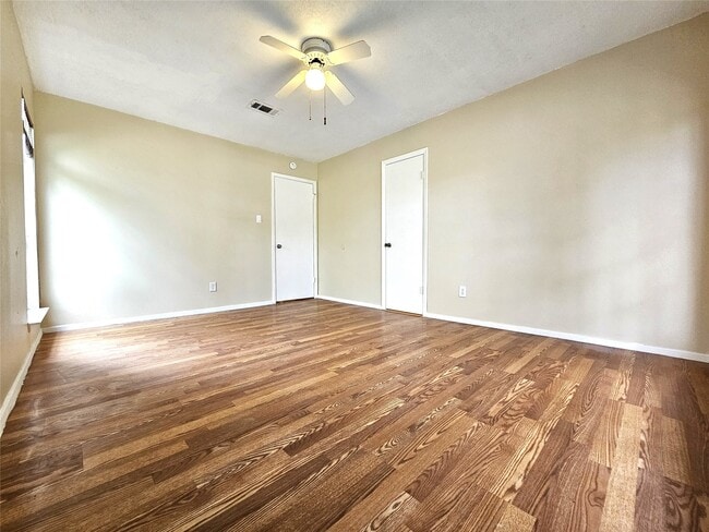 Building Photo - 8622 Quail Burg Ln