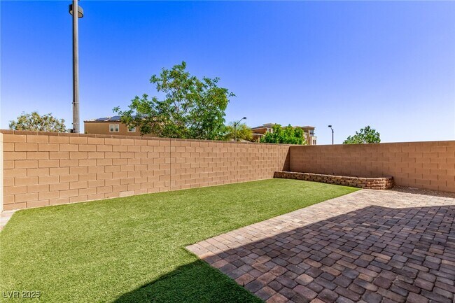 Building Photo - 8902 Bucco Reef Ave