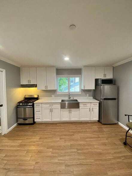 Building Photo - 13964 Mar Vista St