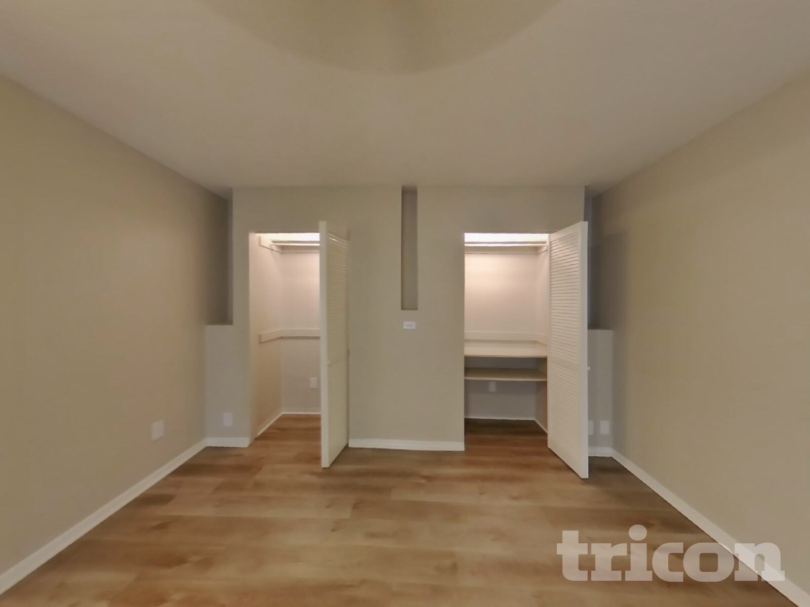 Building Photo - 725 Villa Ridge Dr