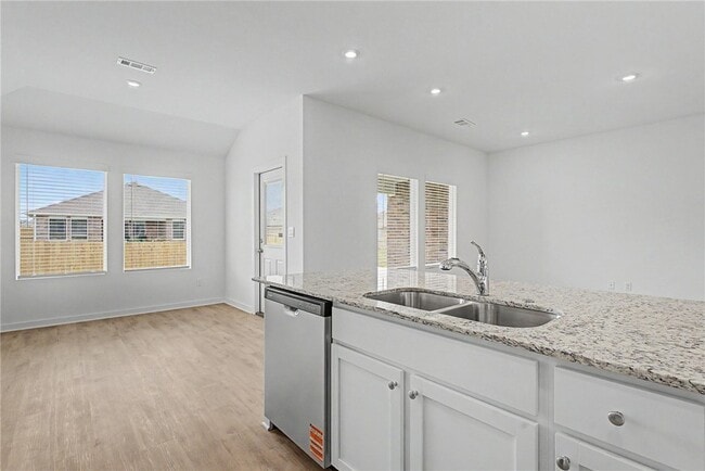 Building Photo - 3070 Rosalee Ln