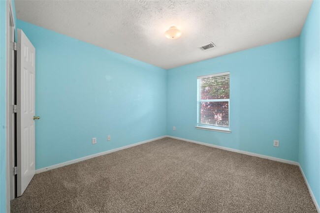 Building Photo - 16627 Sperry Gardens Dr