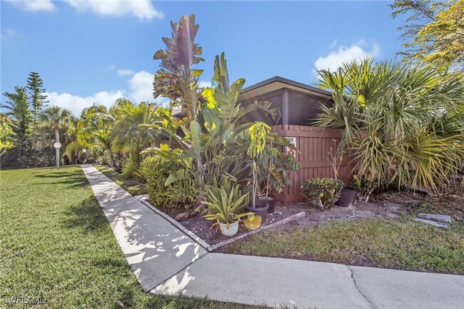 Building Photo - 15514 Crystal Lake Dr