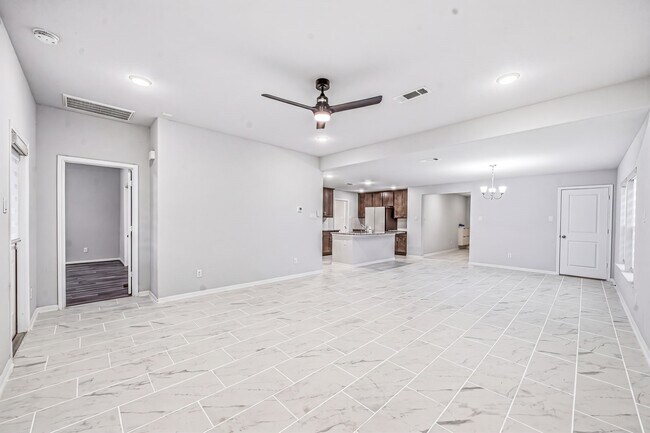 Building Photo - 2533 Allegretto Sea Dr