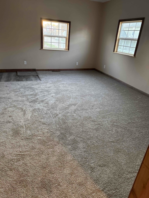 Building Photo - 525 N Main St