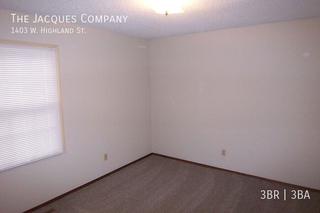 Building Photo - 1403 W Highland St