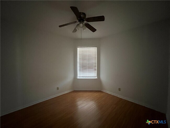 Building Photo - 4708 Bluestem Ln