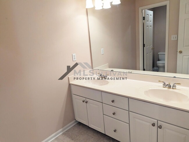 Building Photo - 109 Wakehurst Dr