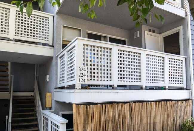 Building Photo - Harbor Walk - 2 Bed / 2 Bath