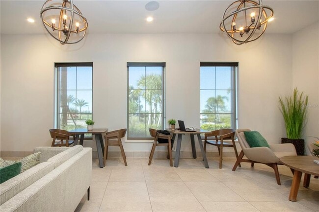 Building Photo - 3513 Hilltop Cir