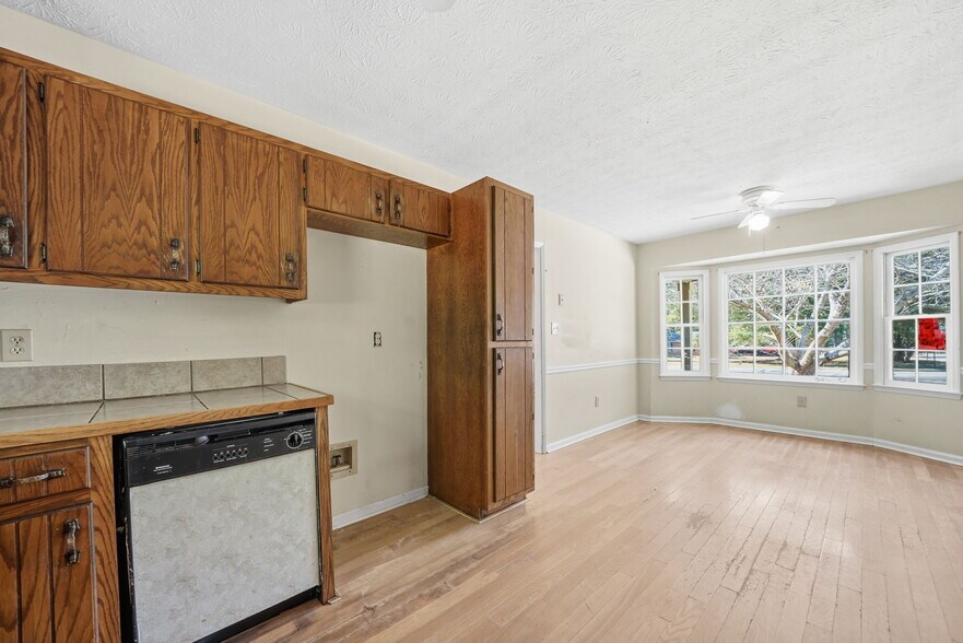 Building Photo - 305 Belmont Farms Dr