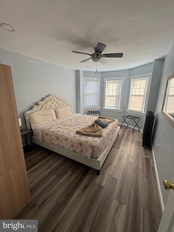 Building Photo - 400 N Massachusetts Ave