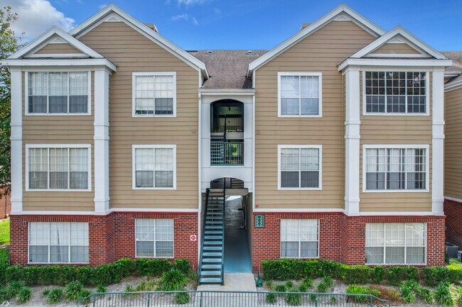 Building Photo - 13103 Mulberry Park Dr