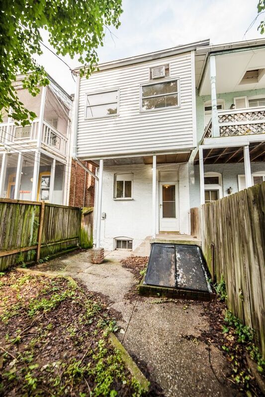 Building Photo - 3047 Guilford Ave