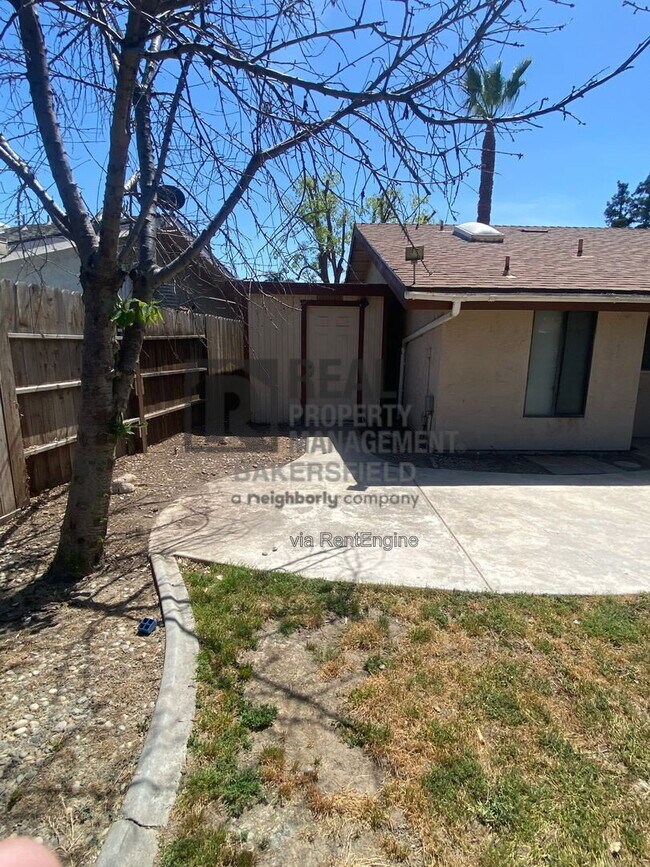 Building Photo - 7708 Okanagan Ct