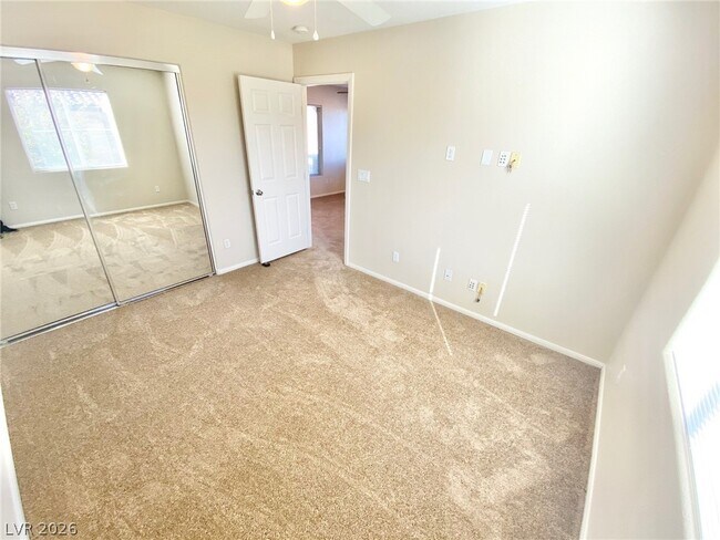 Building Photo - 8569 Rhamus Ct