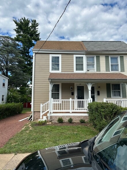 Primary Photo - 97 Cottage St