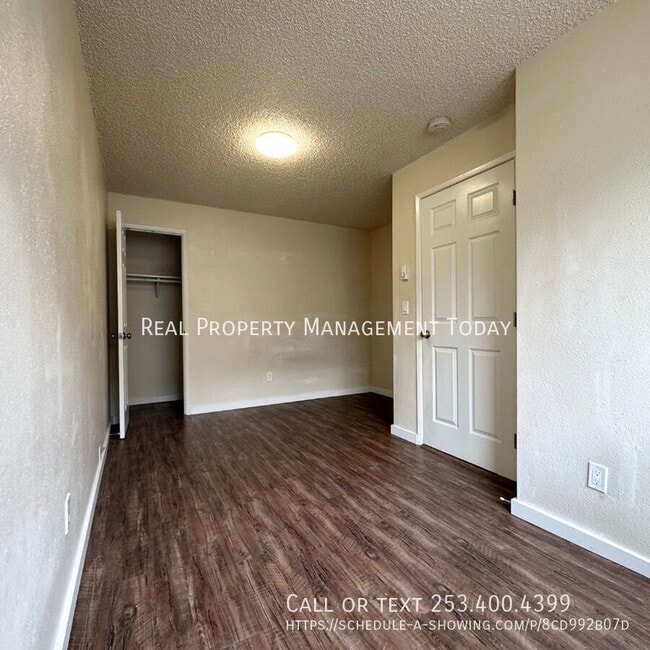 Building Photo - 621 S Sprague Ave