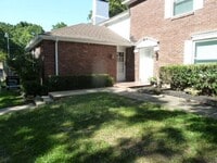 Building Photo - 852 Chateau Valee Cir