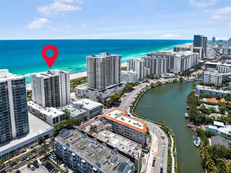 Building Photo - 2625 Collins Ave