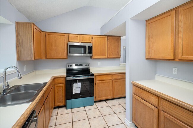 Building Photo - Springaire Beauty in Lewisville