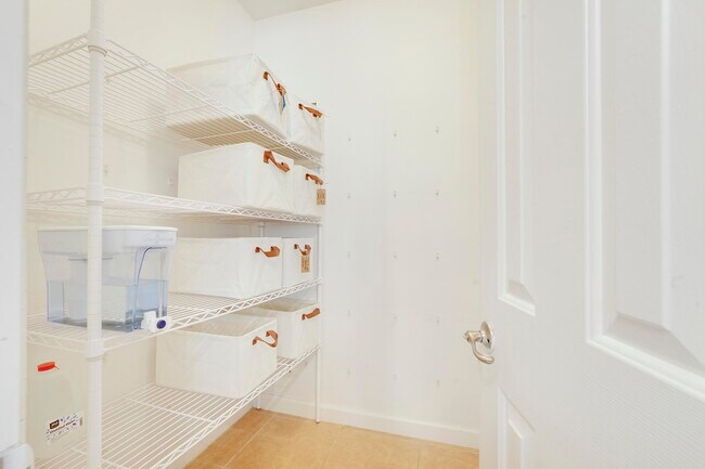Building Photo - 2568 Gardens Pkwy