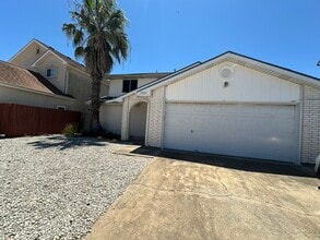 Building Photo - 15357 Yardarm Ct