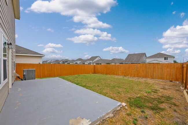 Building Photo - 200 Gemsbok Rd