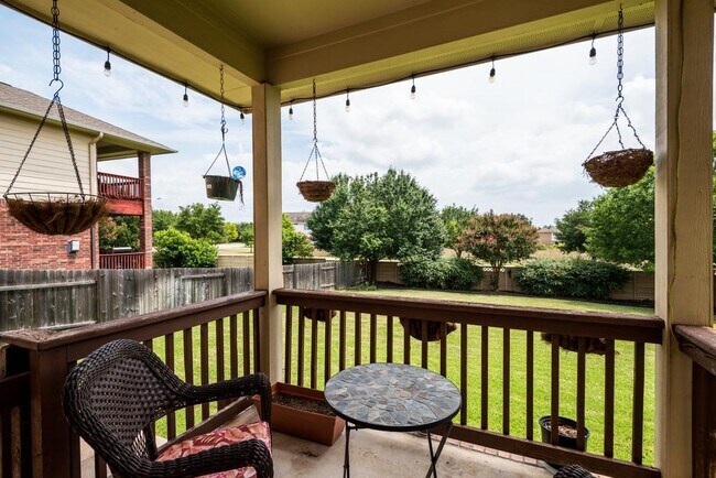 Building Photo - 1224 Willowbrook Dr