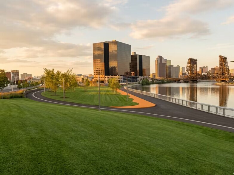 Building Photo - 33-35 Adams St
