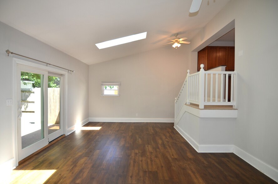 Building Photo - 4109 Millsbrae Ave