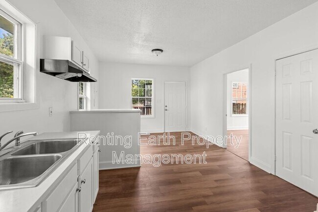 Building Photo - 2619 Avenue F