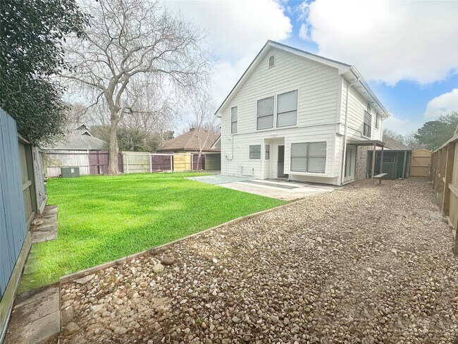 Building Photo - 9843 Stableway Dr