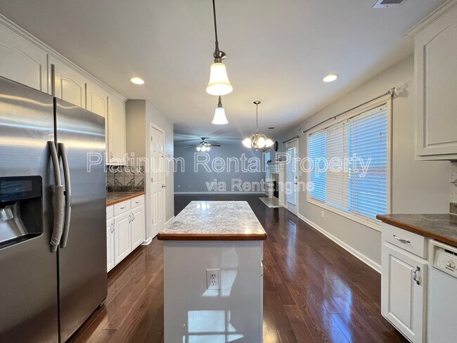Building Photo - 791 Glenns Farm Way