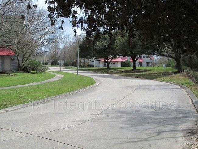 Building Photo - 8441 E Cypress Point Ct