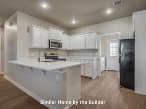 Building Photo - Contemporary 2-Bed, 2-Bath Home for Rent in Chickasha, OK!