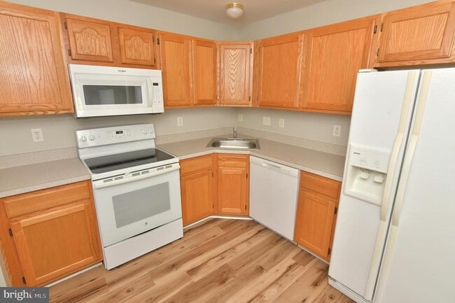 Building Photo - 136 Brookland Ct