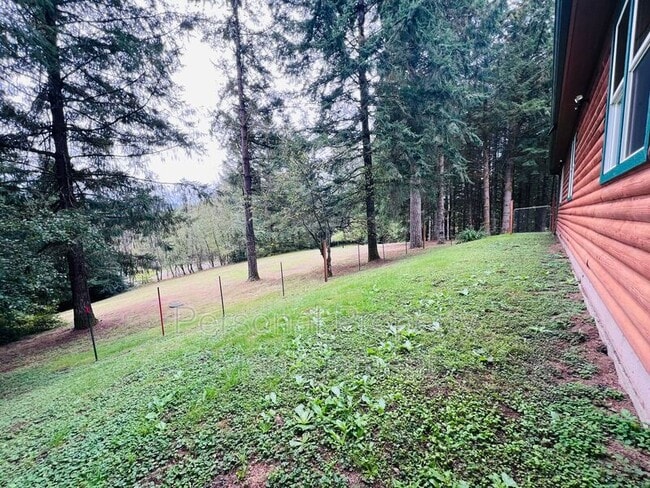 Building Photo - 21814 NE Cedar Creek Rd