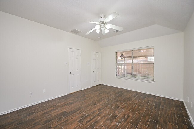 Building Photo - 7315 Windy Port Ln