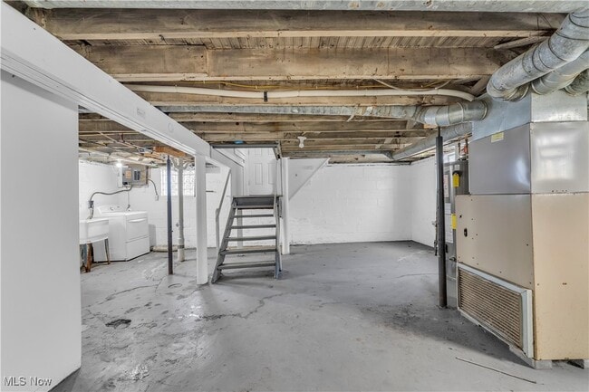 Building Photo - 3510 W 125th St