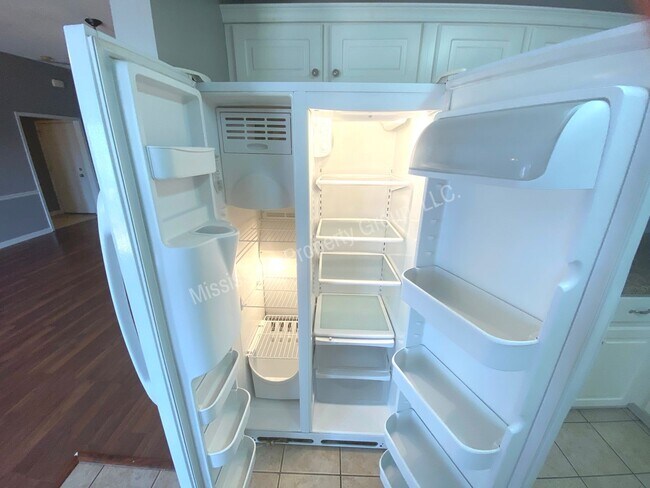 Building Photo - 3BR/2BA For Rent