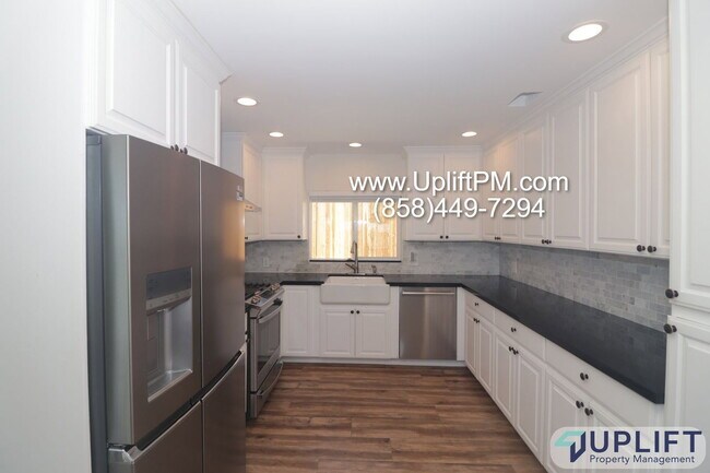 Building Photo - 1225 Capistrano Ave