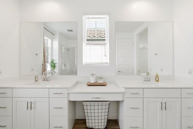 Building Photo - 3251 S Lotus