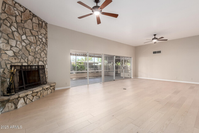 Building Photo - 5 Inner Cir