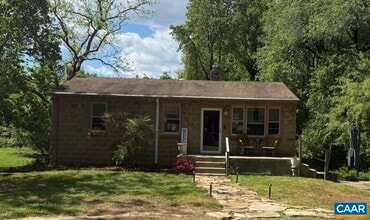 Building Photo - 301 Georgetown Ln