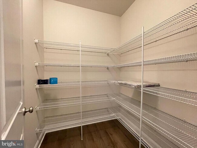 Building Photo - 3659 Duckhorn Way